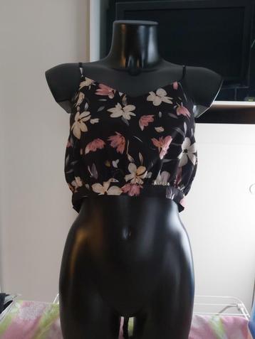 Top fleuri noir T EU 38, Enlèvement ou Envoi, Porté, Noir