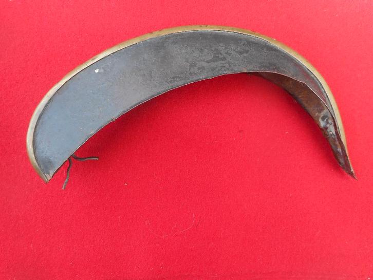 cimier ancien casque type pompier ou autre, Collections, Objets militaires | Général, Envoi