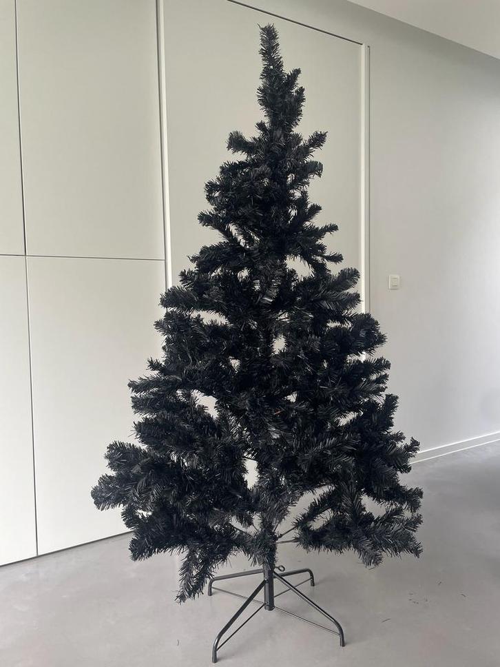 Zwarte kerstboom 180 cm Everlands, Diversen, Kerst, Zo goed als nieuw, Ophalen