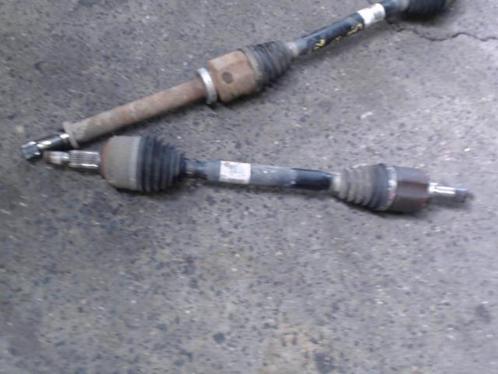 Cardan gauche Renault Laguna 3 1.5DCi 81kw 2010-2013, Auto-onderdelen, Remmen en Aandrijving, Renault, Gebruikt, Ophalen