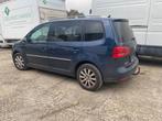 Vw touran 1,6TDI navi/leder/ac/pano, Auto's, Volkswagen, Voorwielaandrijving, Euro 5, Monovolume, Zwart