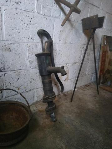 Pompe à eau beschikbaar voor biedingen