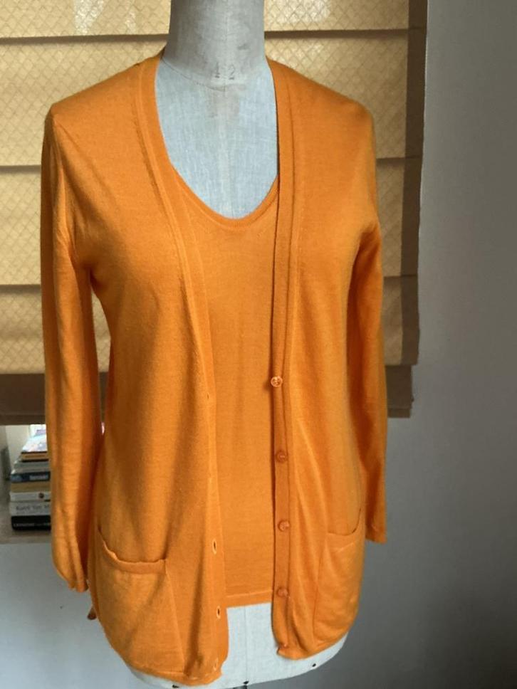 Ensemble double d'Yves Saint Laurent, taille X-L, Vêtements | Femmes, Pulls & Gilets, Comme neuf, Taille 42/44 (L), Orange, Enlèvement ou Envoi