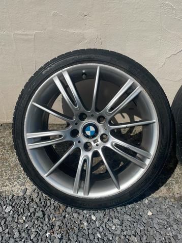 18 inch BMW velgen en banden. beschikbaar voor biedingen