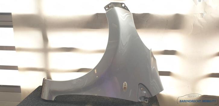 Spatbord links C1 107 Citro n Peugeot KTB 7840Q7 Gris Galliu, Auto-onderdelen, Carrosserie, Citroën, Peugeot, Voor, Links, Gebruikt