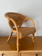 Rotan kinderstoel, Kinderen en Baby's, Kinderkamer | Tafels en Stoelen, Ophalen, Zo goed als nieuw
