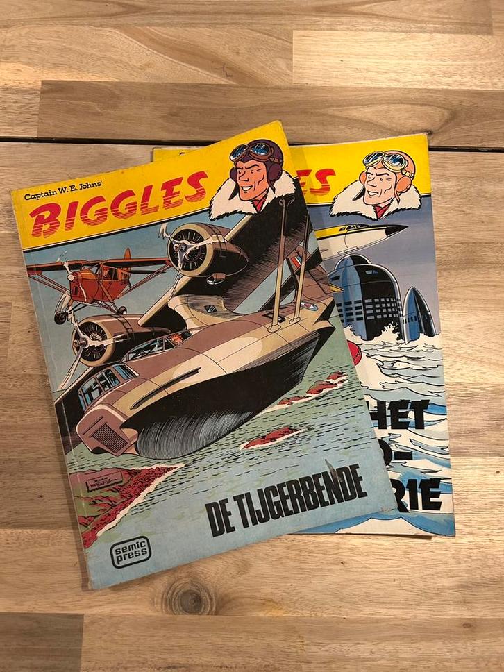 Biggles bundel, Boeken, Stripverhalen, Gelezen, Meerdere stripboeken, Ophalen