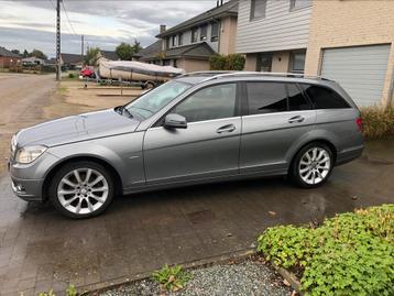 Mercedes-Benz C200 cargo léger disponible aux enchères