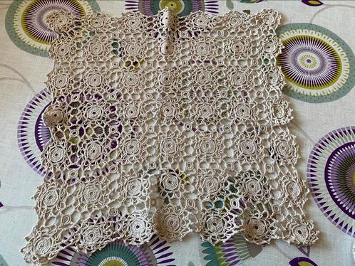 Nonna #centrino vierkante gehaakte placemat, Huis en Inrichting, Tafelkleden, Ophalen of Verzenden