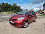 Toyota Yaris 1.3VVTi '14 12m garantie!, Auto's, Voorwielaandrijving, Euro 5, Stof, Zwart
