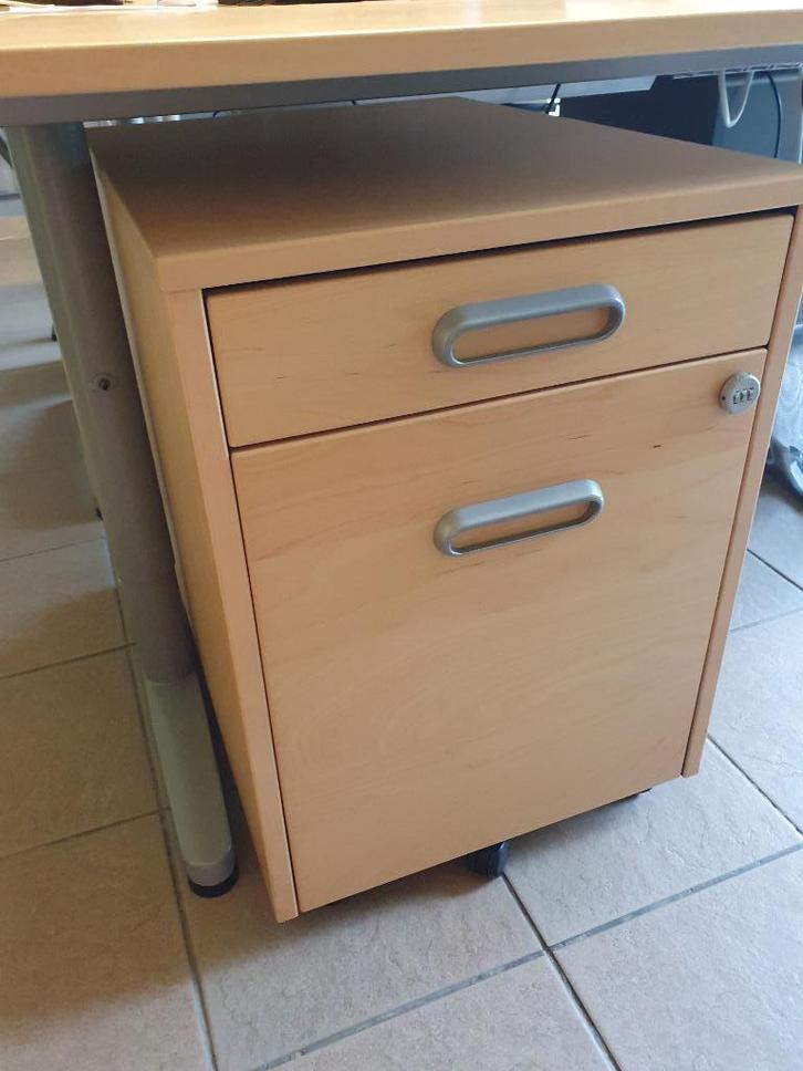 Kantoorbox, Huis en Inrichting, Bureaus, Zo goed als nieuw, Bureau, Met wielen, Ophalen