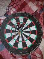 Dartbord te koop met 3 dartpijlen, Sport en Fitness, Darts, Ophalen, Gebruikt, Dartbord