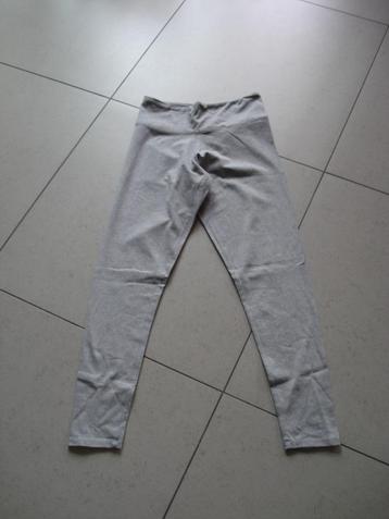 Clockhouse grijze legging, dames/meisjes. mt L beschikbaar voor biedingen