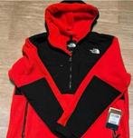 The north face heren fleecevest XL rood/zwart met kap NIEUW, Enlèvement, Neuf, Taille 56/58 (XL), Rouge