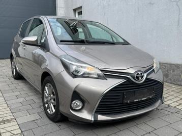 TOYOTA YARIS 1.3i BENZINE 2014 MET 89000 KM AIRCO GARANTIE beschikbaar voor biedingen