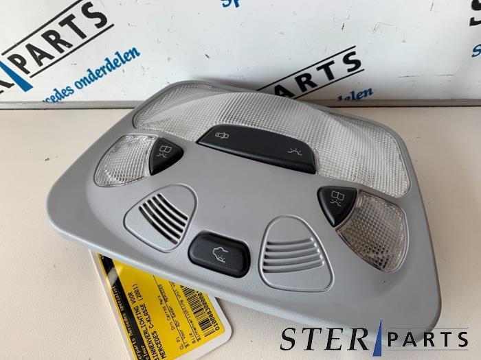 Binnenverlichting voor van een Mercedes C-Klasse, Auto-onderdelen, Verlichting, Mercedes-Benz, Gebruikt, 3 maanden garantie, Ophalen of Verzenden