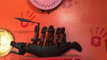 Sculpture africaine sur bois, Enlèvement