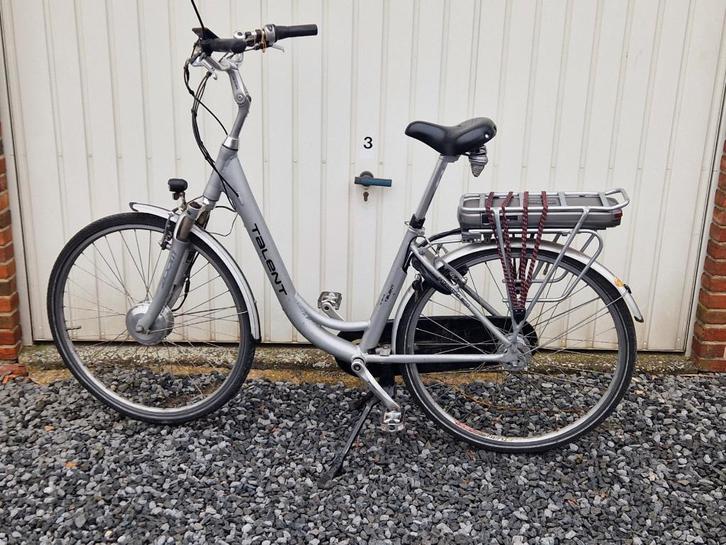 Electrische fiets merk Talent, Fietsen en Brommers, Elektrische fietsen, Gebruikt, Overige merken, 50 km per accu of meer, Ophalen