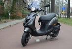 Scooter GEZOCHT MET PAPIEREN A KLASSE, Fietsen en Brommers, Scooters | Piaggio, Ophalen, Zo goed als nieuw