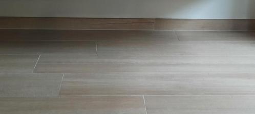 Prachtige parkettegel 120 x 20 cm, Doe-het-zelf en Bouw, Vloerdelen en Plavuizen, Zo goed als nieuw, Parket, Ophalen of Verzenden