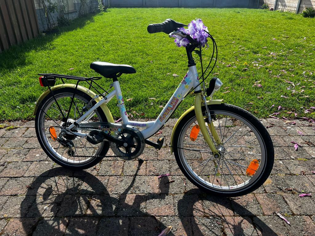 Vélo 20 pouces pour fille en bon état, Vélos & Vélomoteurs, Vélos | Filles, Enlèvement, Comme neuf, 20 pouces, Vitesses
