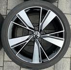 SET D'ÉTÉ VW GOLF 8 BAKERSFIELD - 225/40/R18, Autos : Pièces & Accessoires, Pneus & Jantes, Pneus et Jantes, Véhicule de tourisme