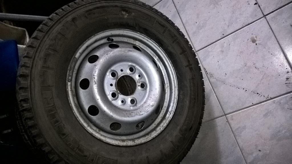 AJOUTER, Enlèvement ou Envoi, 15 pouces, Pneu(s)