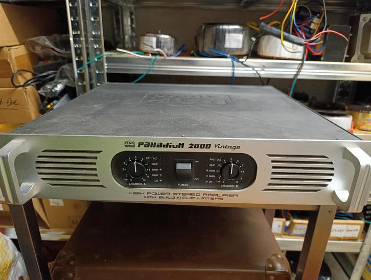 Ampli Palladium 2000, Musique & Instruments, Amplis | Clavier, Moniteur & Sono, Comme neuf, Sono, 500 à 1000 watts, Enlèvement