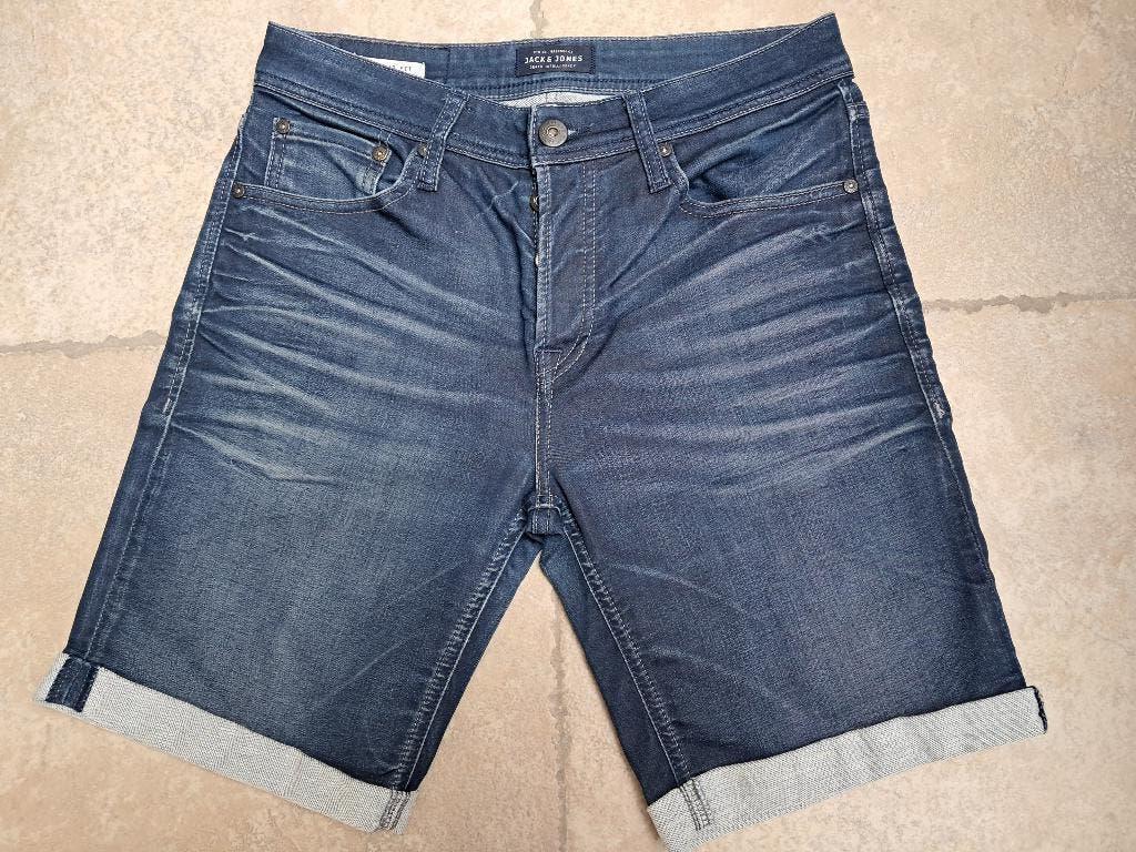 Merk Jack & Jones: jeans short mt 170 - 176, Kinderen en Baby's, Kinderkleding | Maat 170, Broek, Ophalen of Verzenden, Zo goed als nieuw
