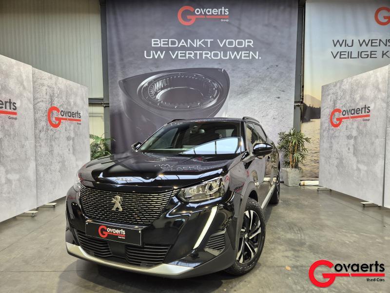 Peugeot 2008 1.2 Turbo Allure Pack 131pk EAT8, Auto's, Automaat, 1199 cc, Zwart, Bedrijf
