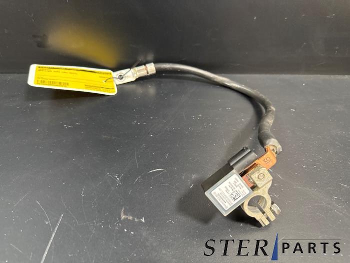 Borne de batterie d'un Mercedes Vito, Autos : Pièces & Accessoires, Batteries & Accessoires, 3 mois de garantie, Utilisé, -, -