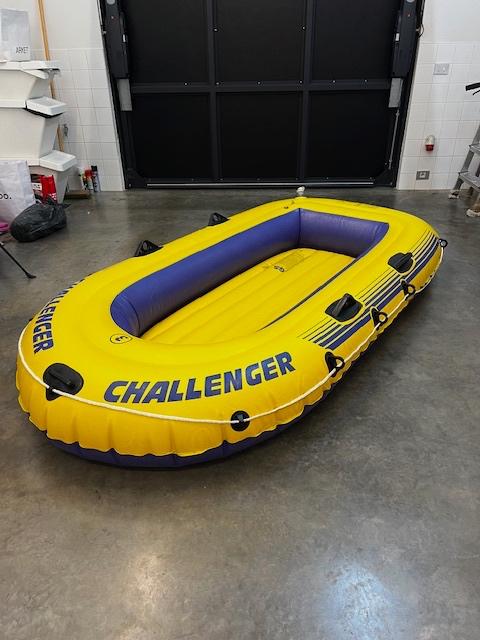 Opblaasboot Intex 3-persoons, Enlèvement, Comme neuf, Autres matériaux