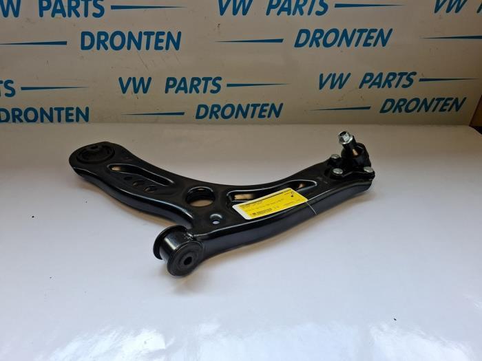 Draagarm links-voor van een Volkswagen Golf, Auto-onderdelen, Ophanging en Onderstel, Volkswagen, Gebruikt, 3 maanden garantie