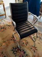 Chaises design, Huis en Inrichting, Stoelen, Twee