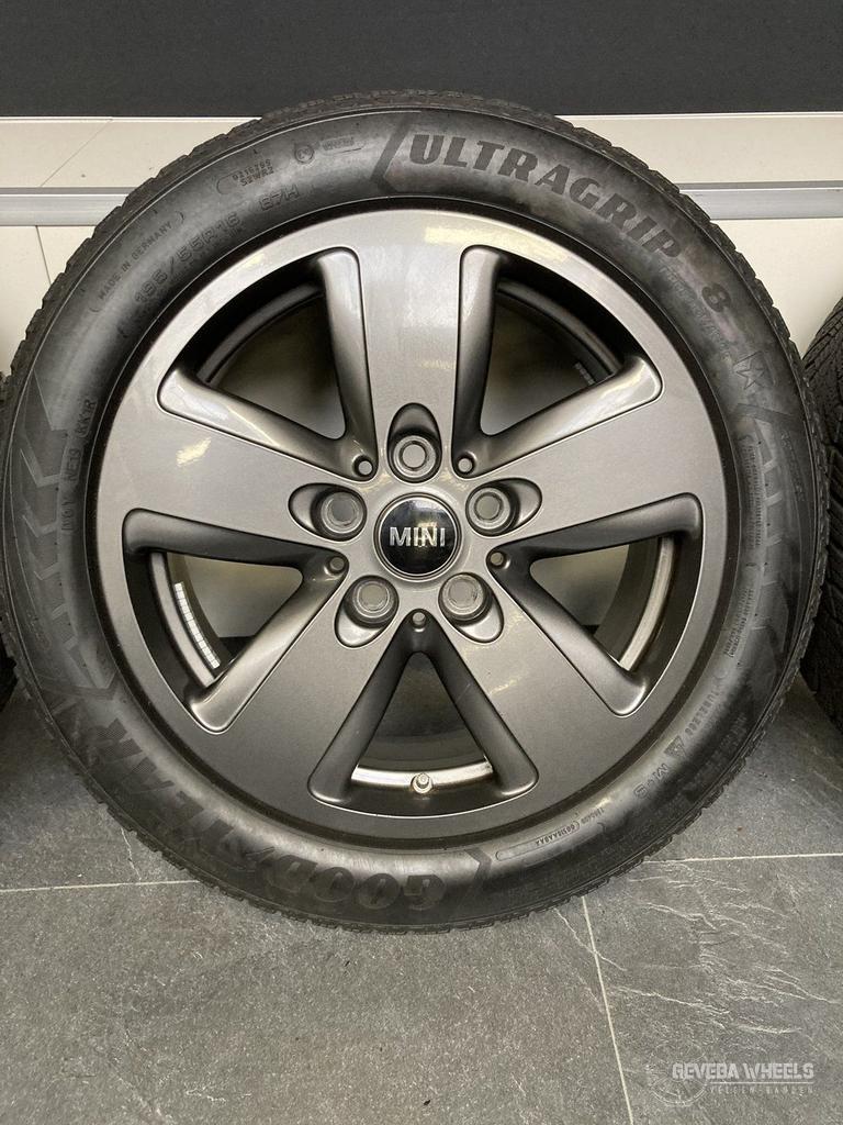16” originele Mini Cooper F55 F56 velgen + winterbanden 517, Auto-onderdelen, Banden en Velgen, Banden en Velgen, Winterbanden