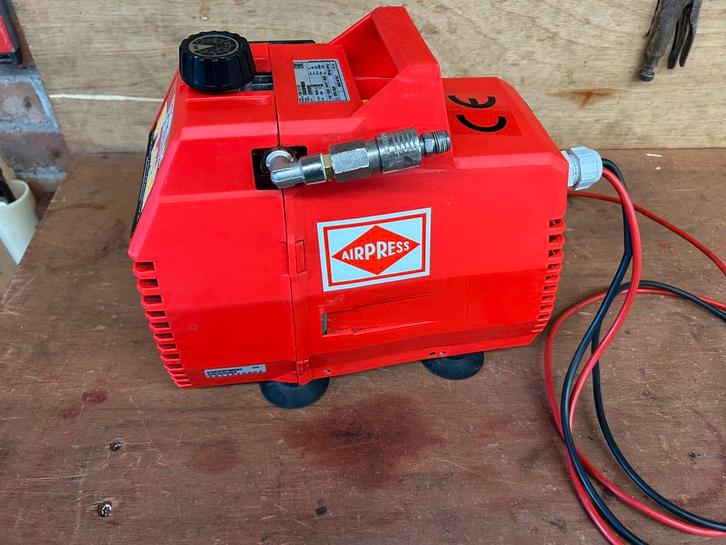 Fini Flash compressor, Doe-het-zelf en Bouw, Compressors, Zo goed als nieuw, 6 tot 10 bar, Minder dan 25 liter, Minder dan 200 liter/min