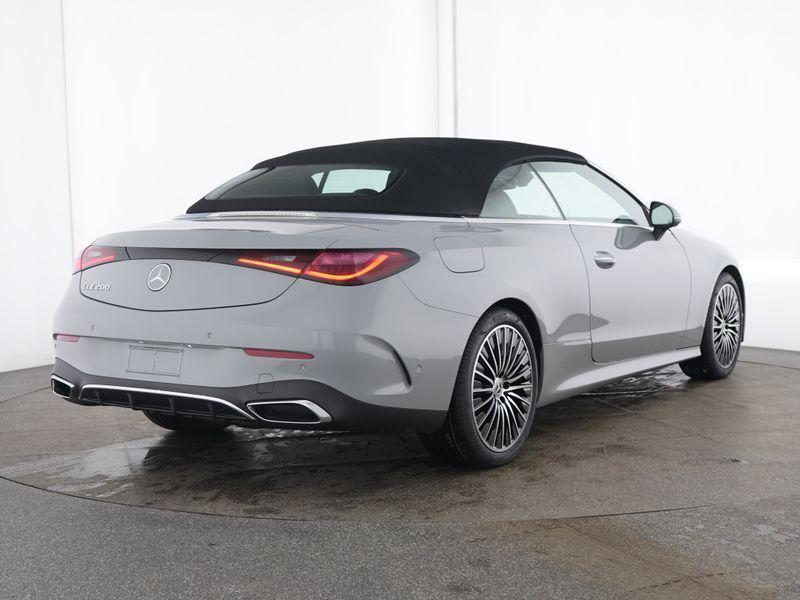 Mercedes-Benz CLE-Klasse 200 Cabriolet AMG Line | Smartphone, Auto's, Mercedes-Benz, Automaat, 4 zetels, Zwart, 4 cilinders