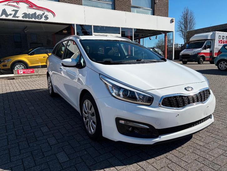 Caméra et GPS du premier propriétaire de la Kia Ceed 1.4, Autos, Kia, Entreprise, Achat, (Pro) Cee d, ABS, Caméra de recul, Airbags