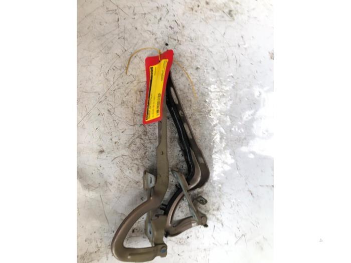 Motorkap Scharnier van een Peugeot 208, Auto-onderdelen, Overige Auto-onderdelen, Peugeot, Gebruikt, 3 maanden garantie, Ophalen of Verzenden