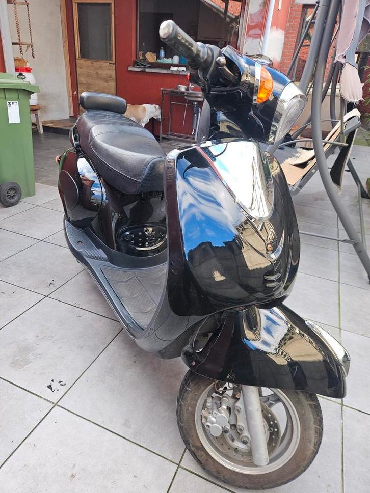 Electrische scooter Jiashite type B, Fietsen en Brommers, Scooters | Peugeot, Elektrisch, Ophalen