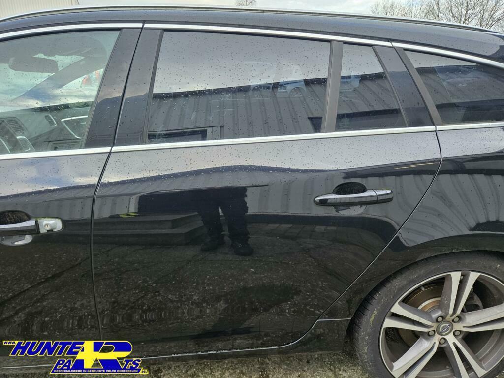 Portier LA Volvo V60 Kleurcode 452 ('10-'18), Arrière, Enlèvement ou Envoi, Volvo, Porte