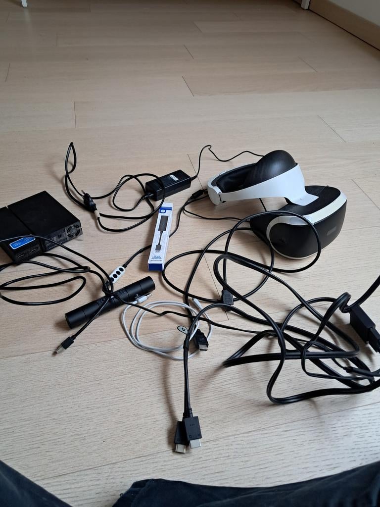 Playstation vr v1 plus ps5 adaptor, Ophalen of Verzenden
