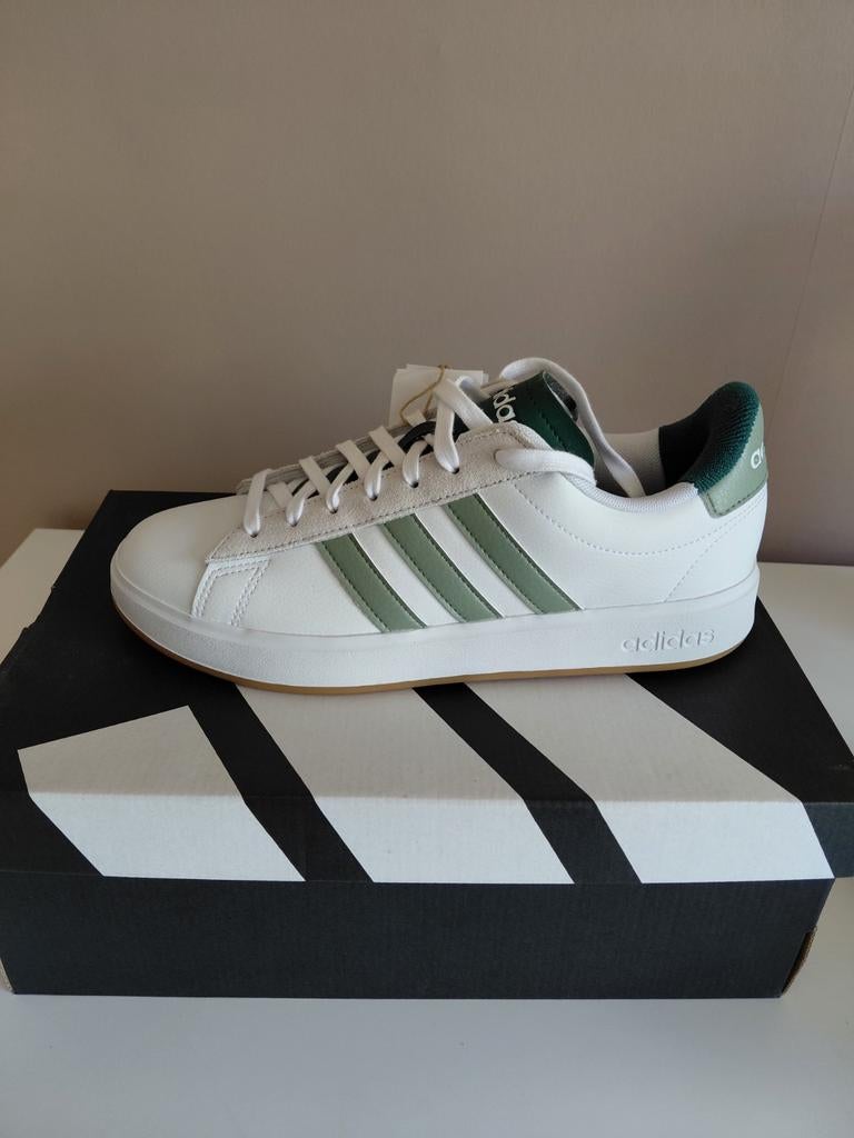 Adidas Grandcourt 2.0 hommes 41 1/3, Kleding | Heren, Schoenen, Ophalen, Nieuw, Adidas, Sneakers