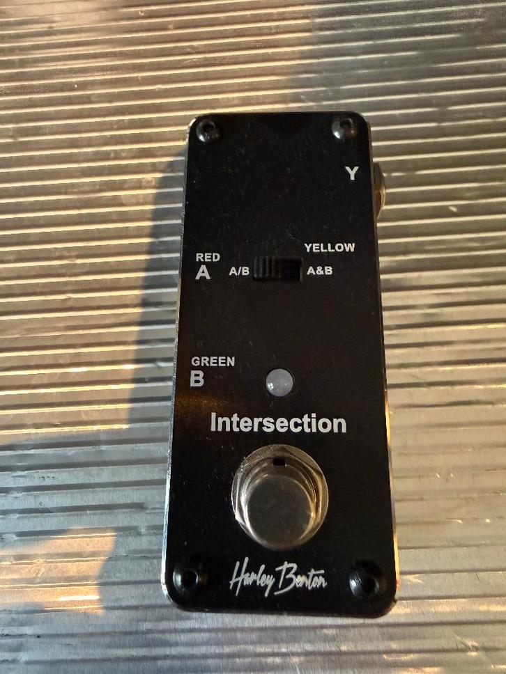 Harley-Benton Ministomp Intersection A/B/Y Box, Muziek en Instrumenten, Effecten, Gebruikt, Overige typen, Ophalen of Verzenden
