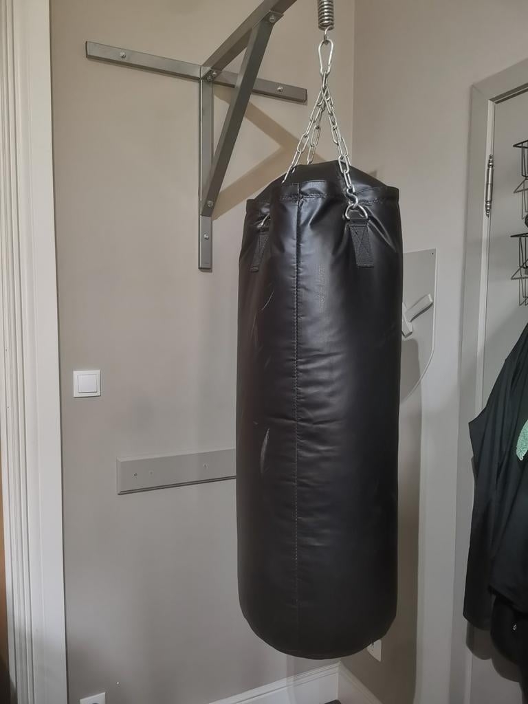 Grote professionele bokszak met ophanging., Enlèvement, Sac de boxe