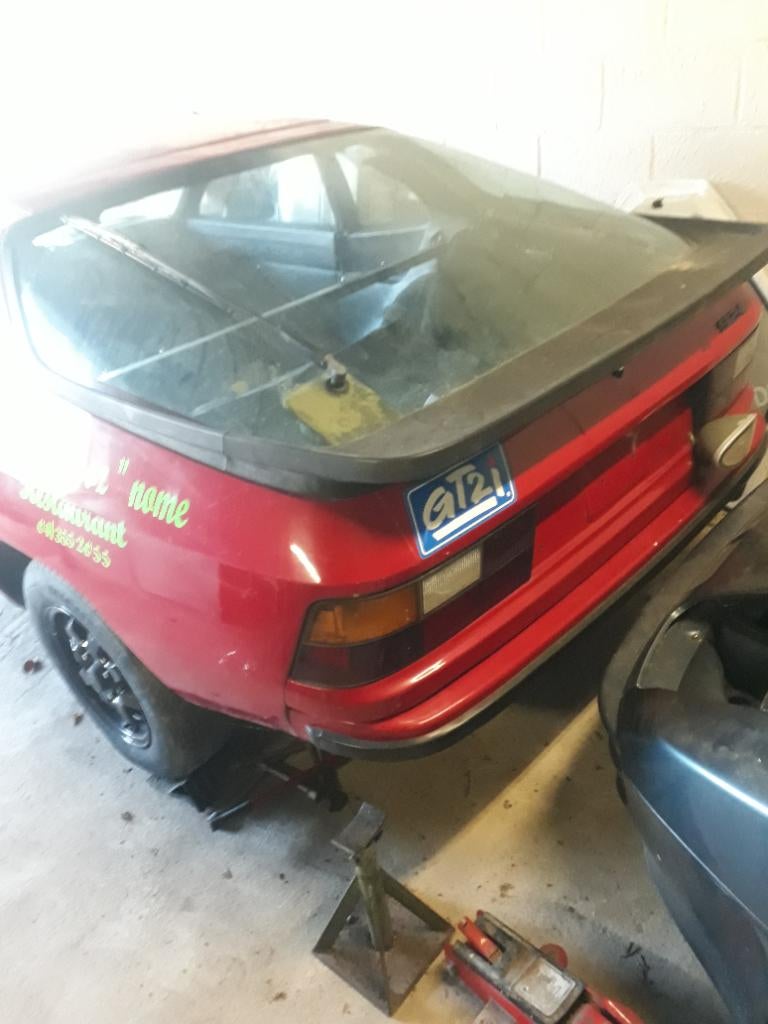 2 Porsche 924  pour 1999 euros, Auto's, Porsche, Particulier, Rood, Te koop, Benzine