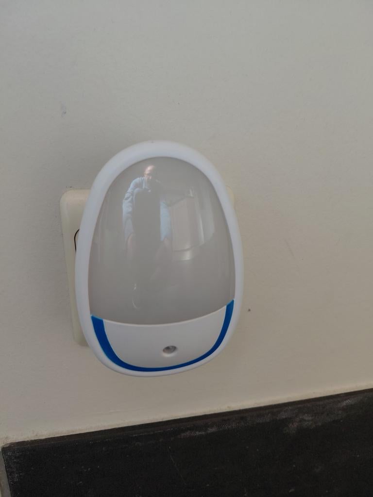 Led nachtlampje met lichtsensor, Huis en Inrichting, Lampen | Overige, Ophalen