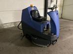 Schuurpoetsmachine numatic ttv678 ride-on nieuwe batterijen, Ophalen of Verzenden, Zo goed als nieuw