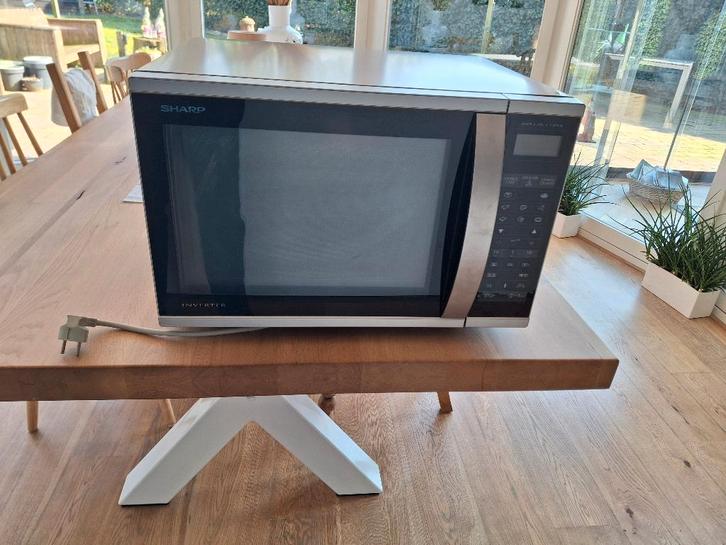 sharp magnetron R971INW, Elektronische apparatuur, Microgolfovens, Gebruikt, Vrijstaand, Combi-microgolfoven, 45 tot 60 cm, Grill