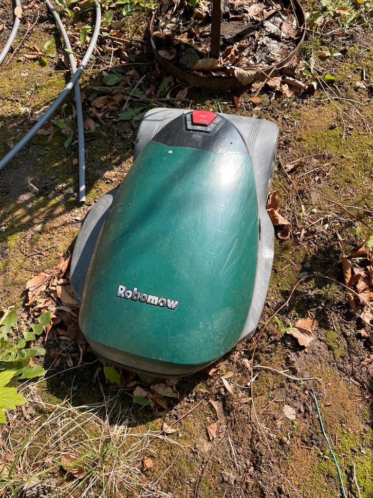 Robomow, Jardin & Terrasse, Tondeuses robotisées, Utilisé, Plus de 25 cm, Avec capteur de pluie, Contrôlable via l'application